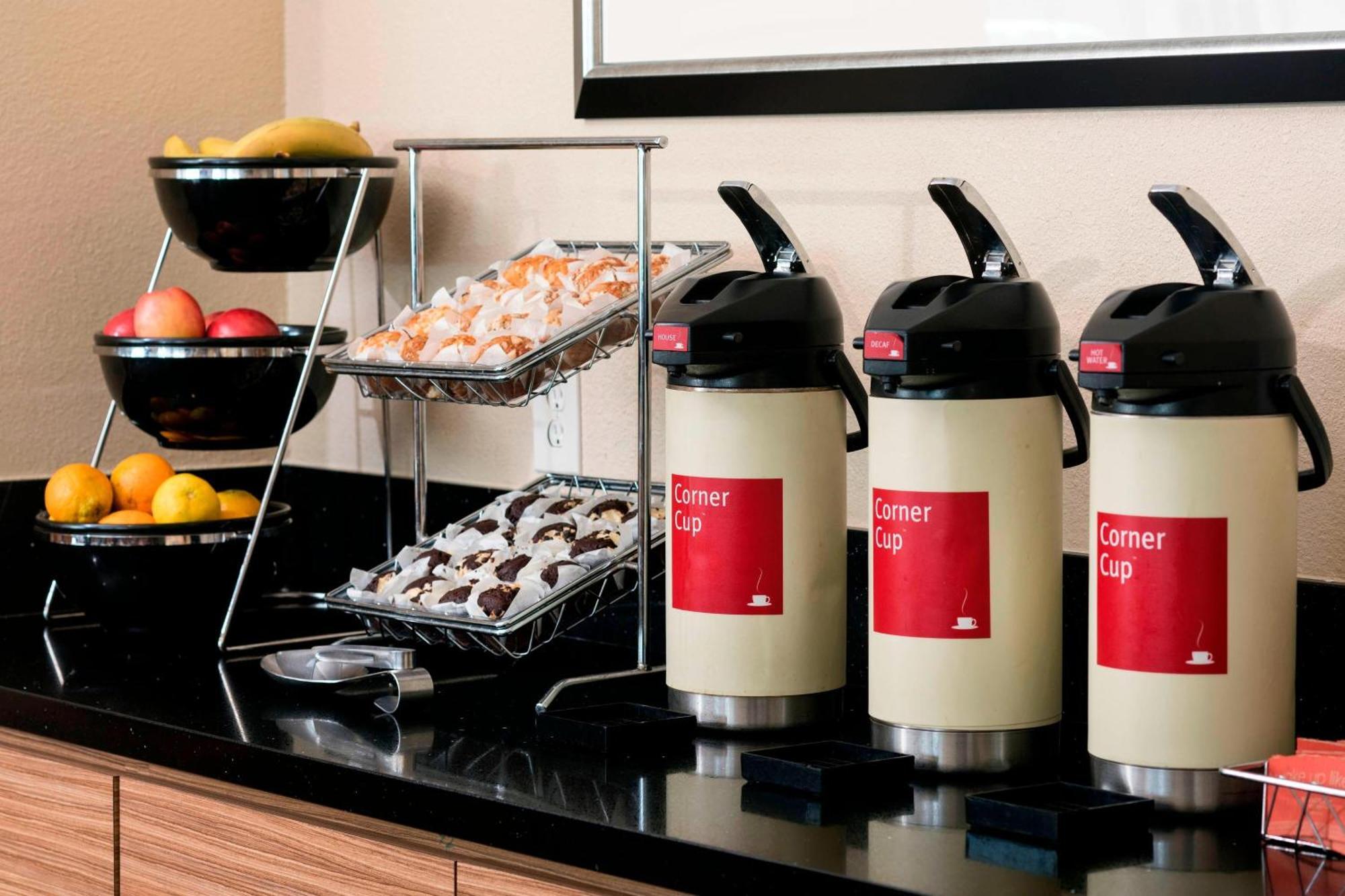 Towneplace Suites By Marriott San Diego Carlsbad / Vista Exteriör bild