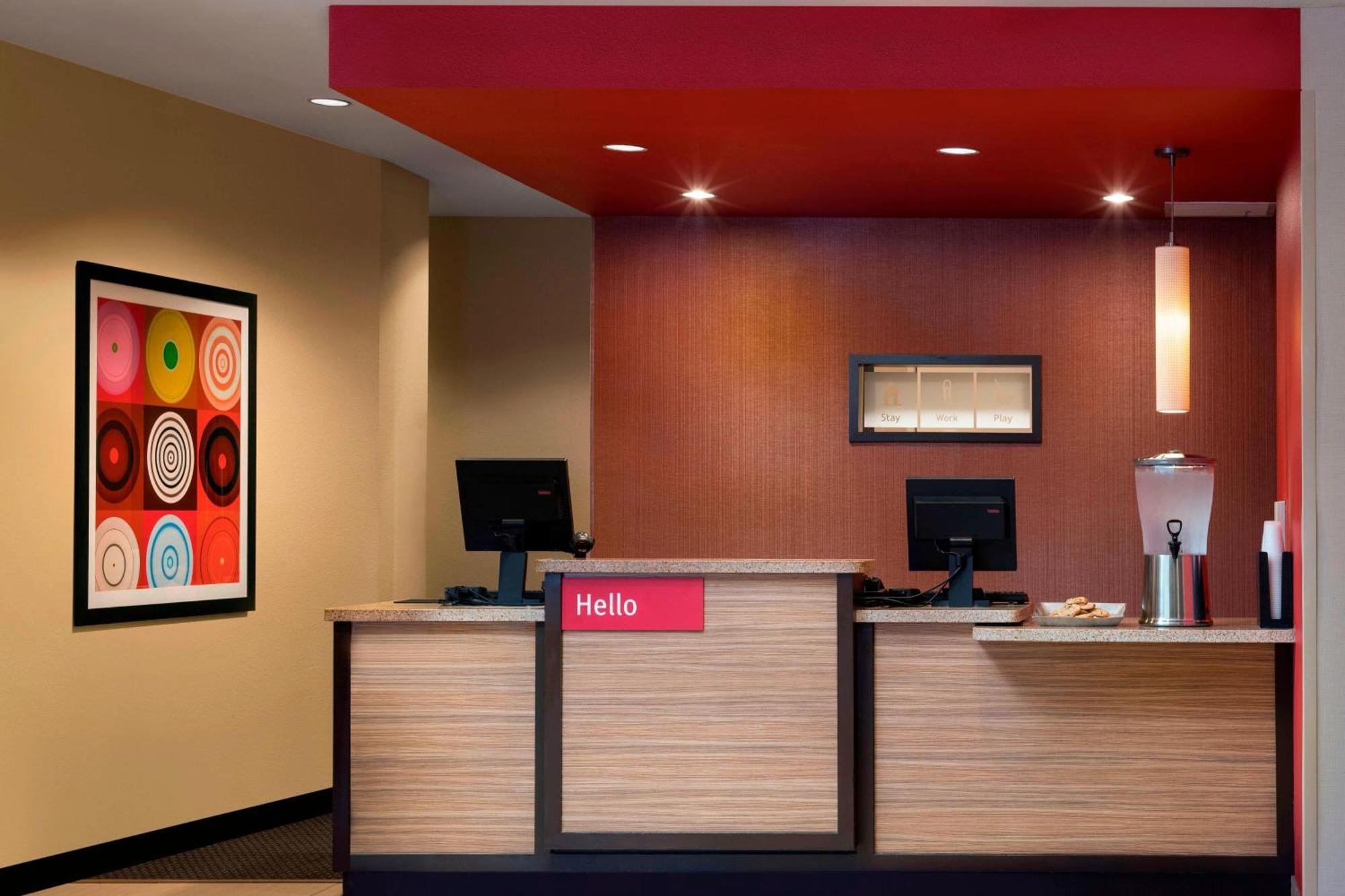 Towneplace Suites By Marriott San Diego Carlsbad / Vista Exteriör bild