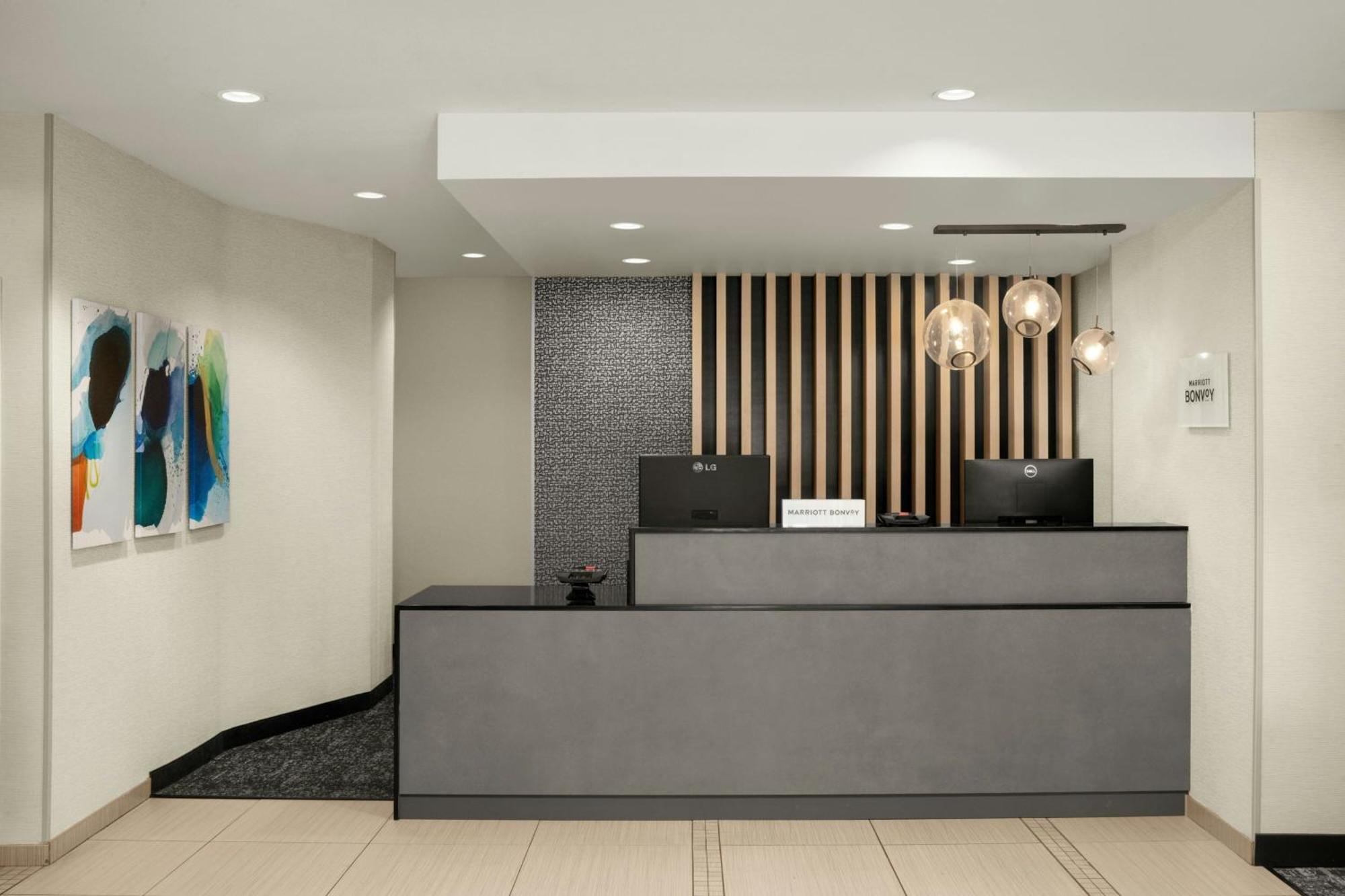 Towneplace Suites By Marriott San Diego Carlsbad / Vista Exteriör bild